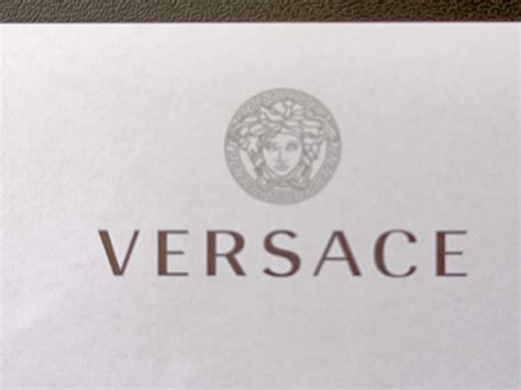 versace voucher